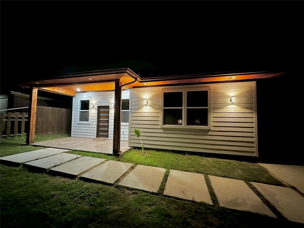 921 Bessie Street. Fort Worth, TX 76104