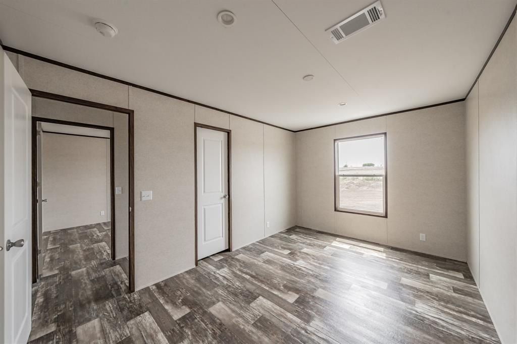 204 El Dorado Street. Decatur, TX 76234