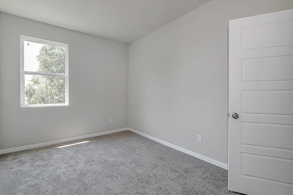 301 Eastland Street. Cleburne, TX 76031