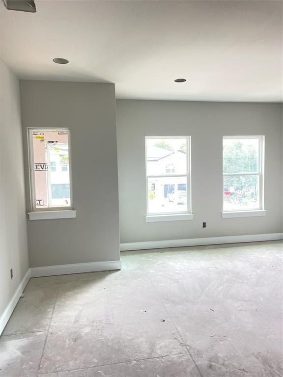 1410 Diceman Avenue. Dallas, TX 75203