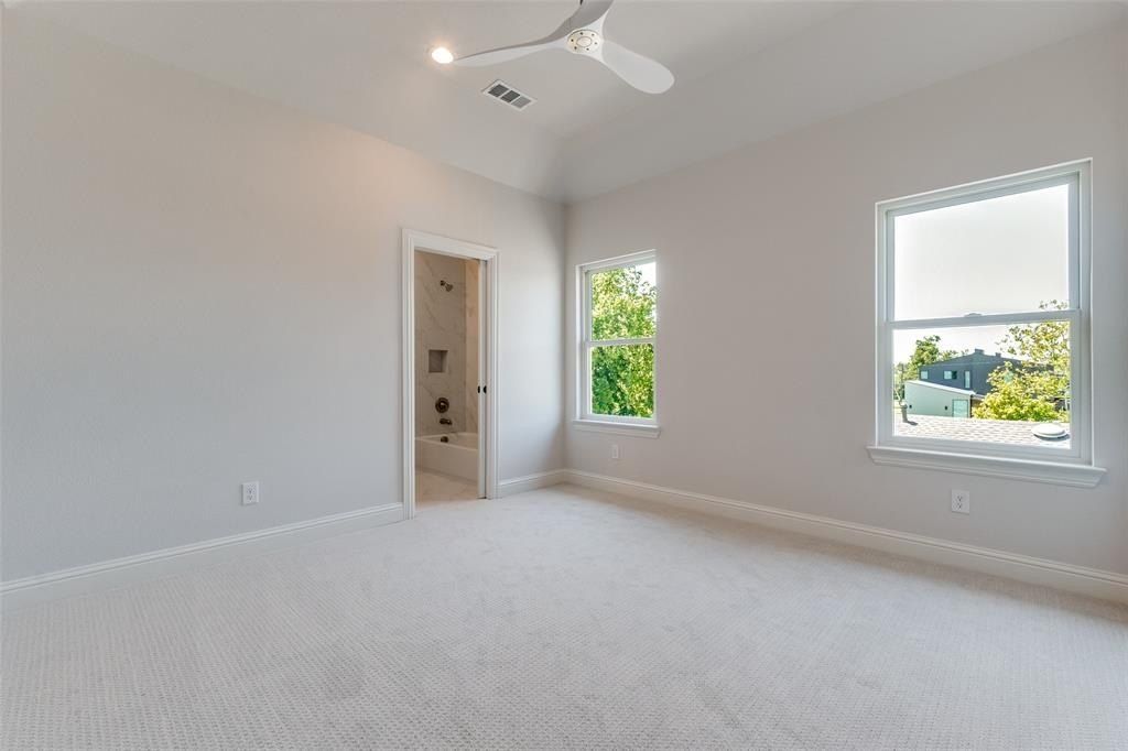 3845 Van Ness Lane. Dallas, TX 75220