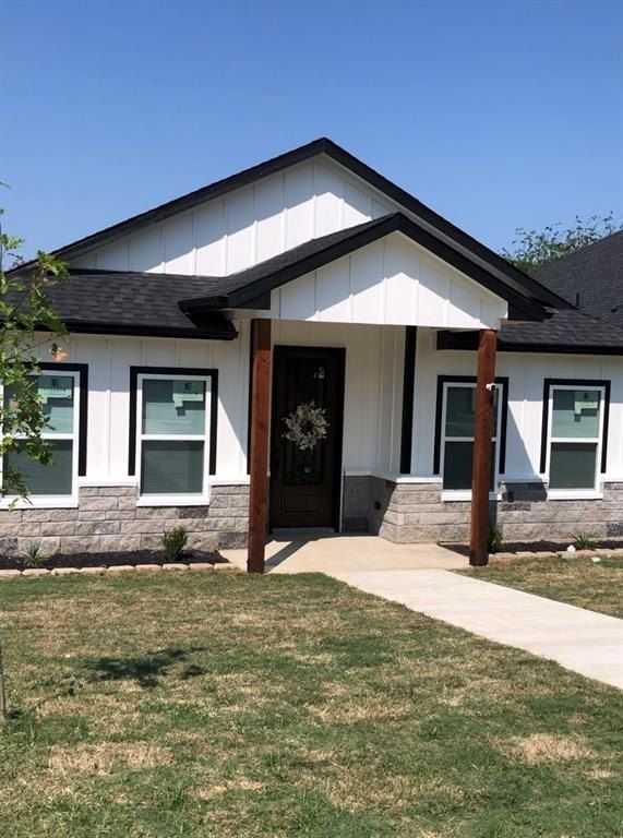 1408 S Edgewood Terrace. Fort Worth, TX 76105