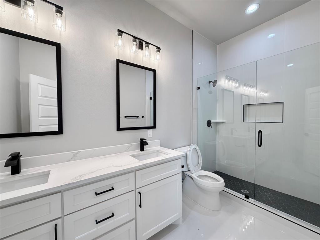 6213 Turkey Oak. Royse City, TX 75189