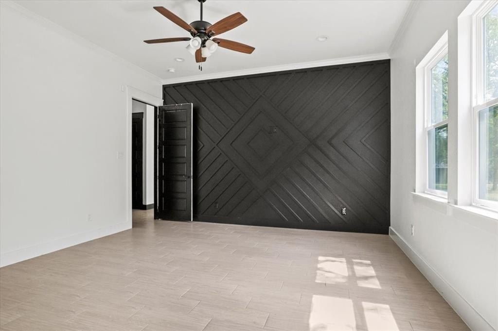 1791 Je Woody Road. Springtown, TX 76082