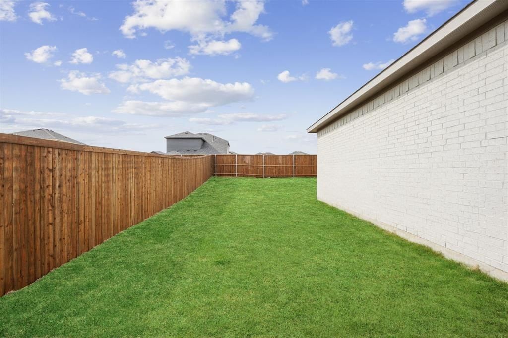 1210 Aruba Avenue. Seagoville, TX 75159