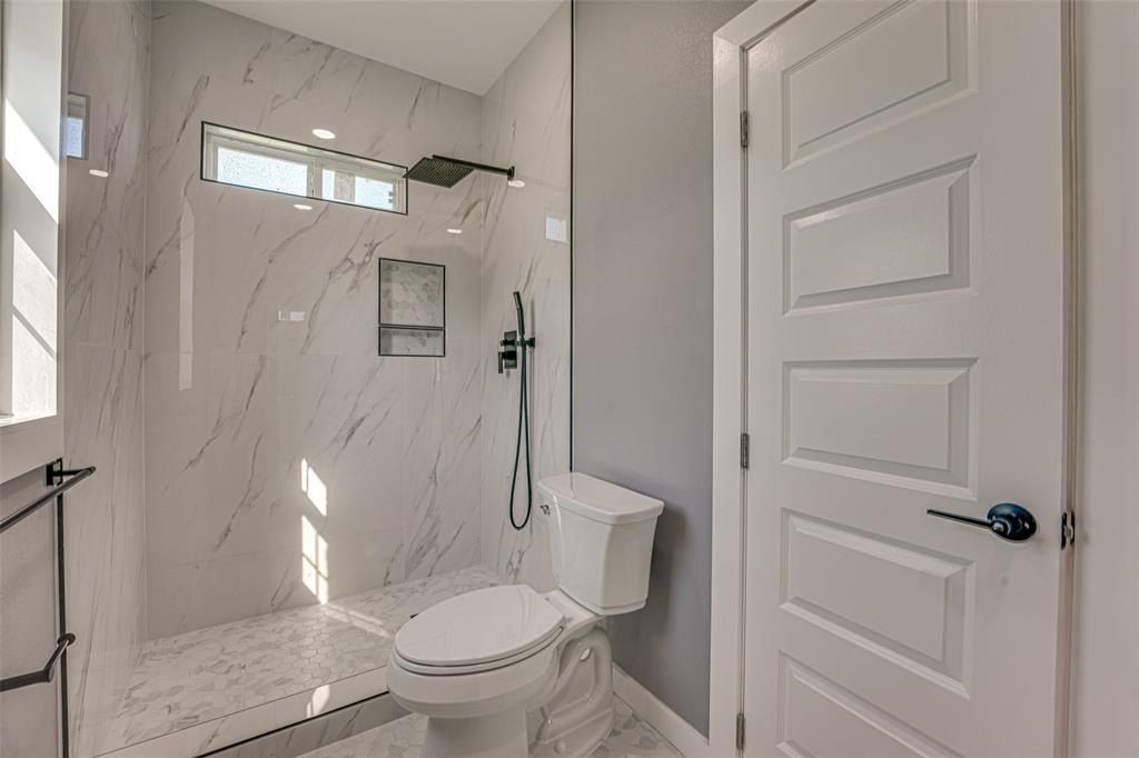 8064 County Road 1040. Rice, TX 75155