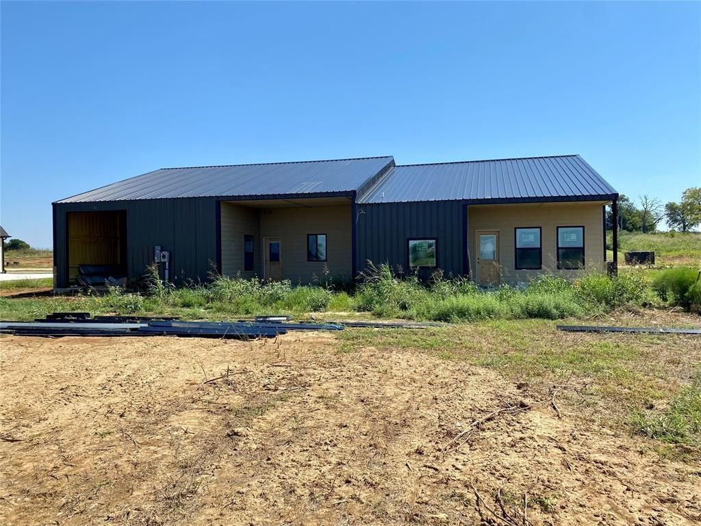 1172 Dixie Estates Way. Whitesboro, TX 76273