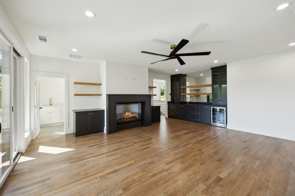 123 Sweetwater Trail. Kerens, TX 75144