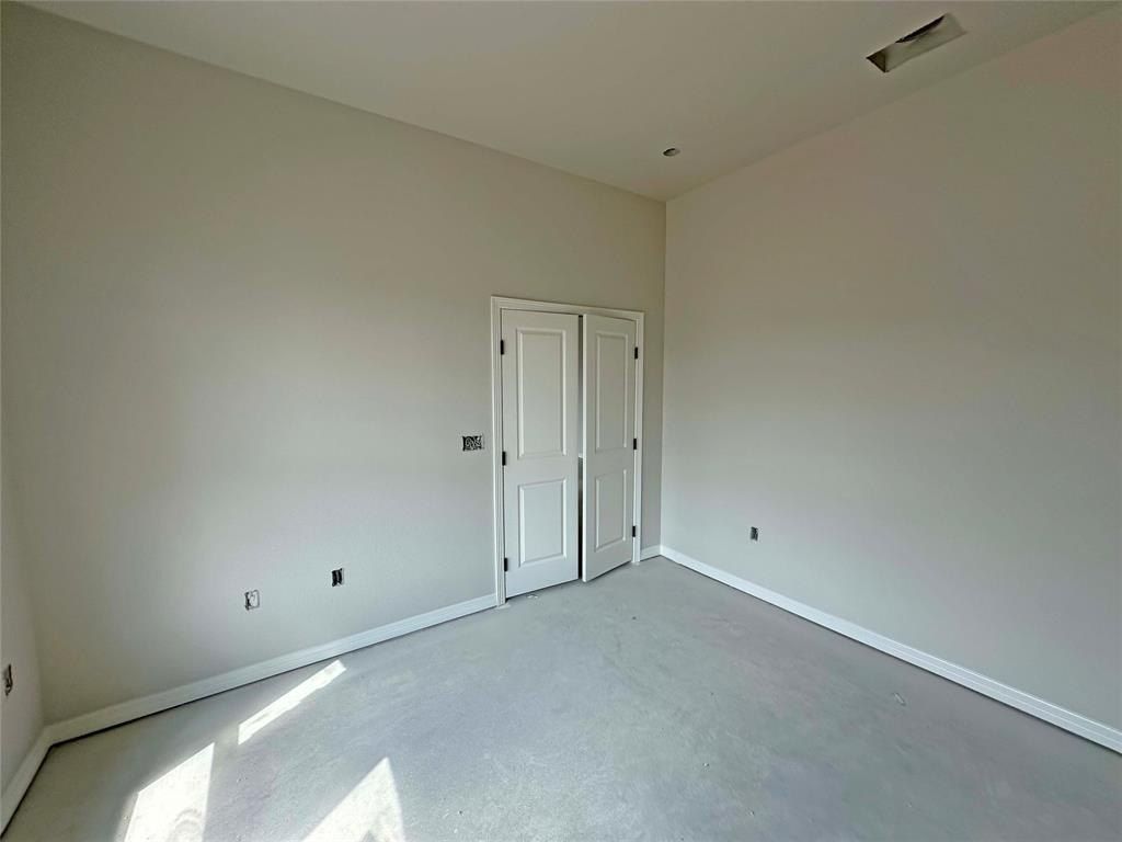 133 Lasso Loop. Lorena, TX 76655