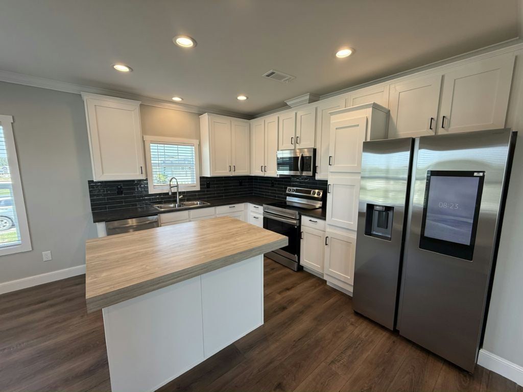 28 Open Range Trail. Willis, TX 77318