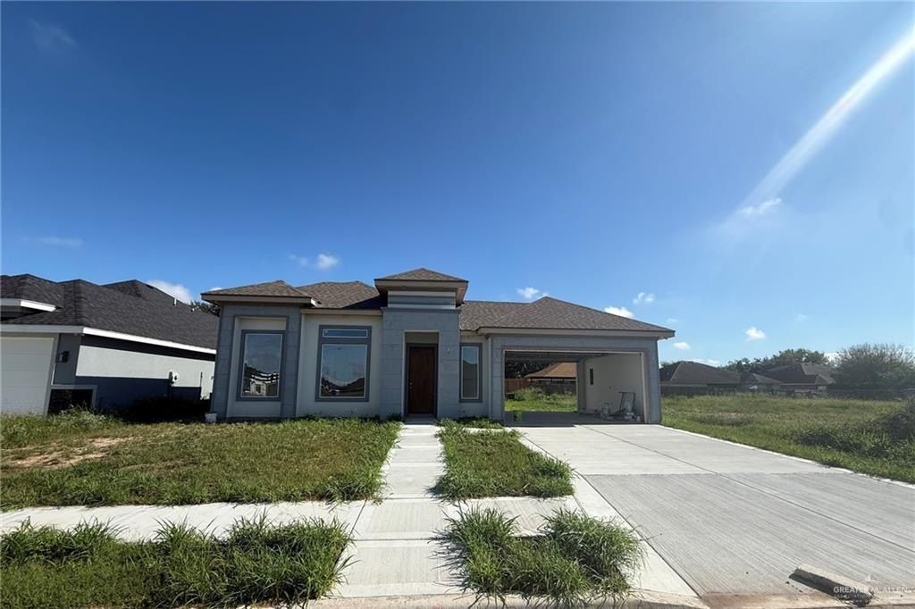 606 Sonny Drive. San Juan, TX 78589