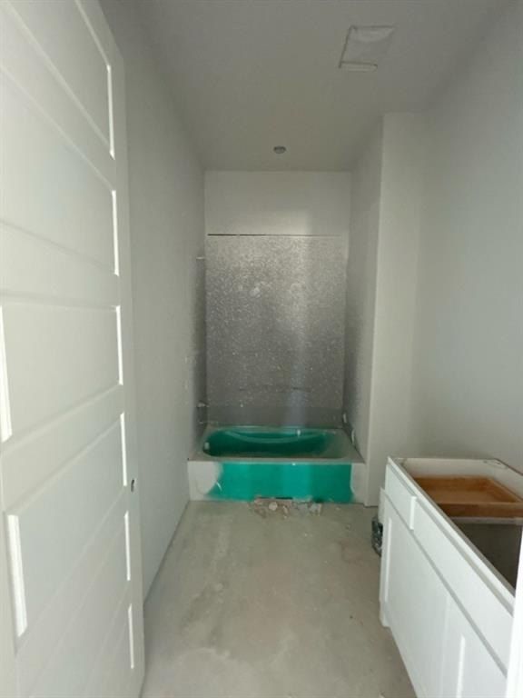 808 Westover Drive. Van Alstyne, TX 75495