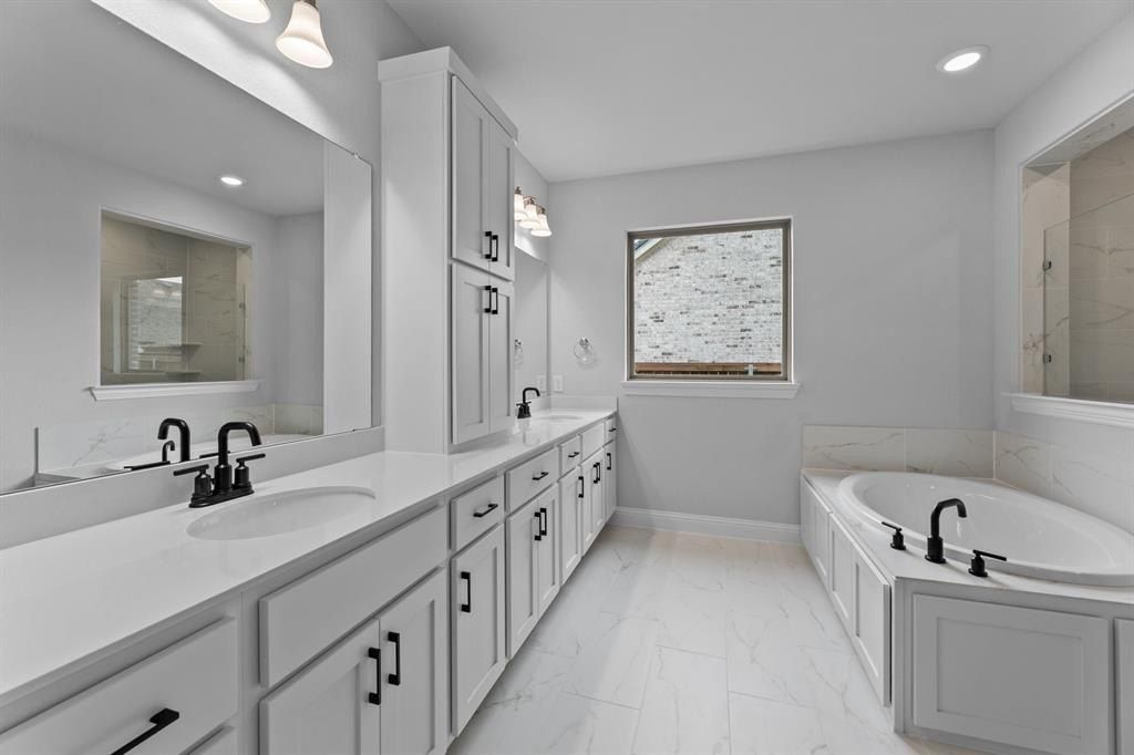 2209 Laurel Drive. Rockwall, TX 75087