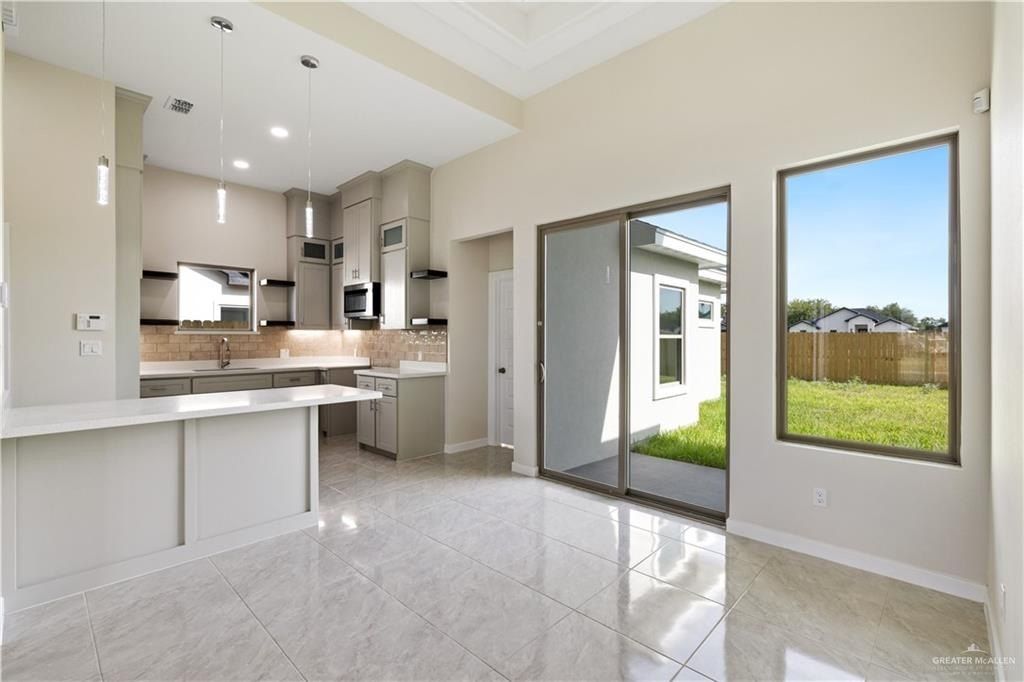 1209 E Evergreen Avenue. San Juan, TX 78589