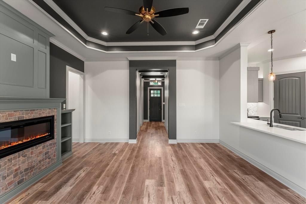 104 Deep Cove Drive. Trinidad, TX 75163