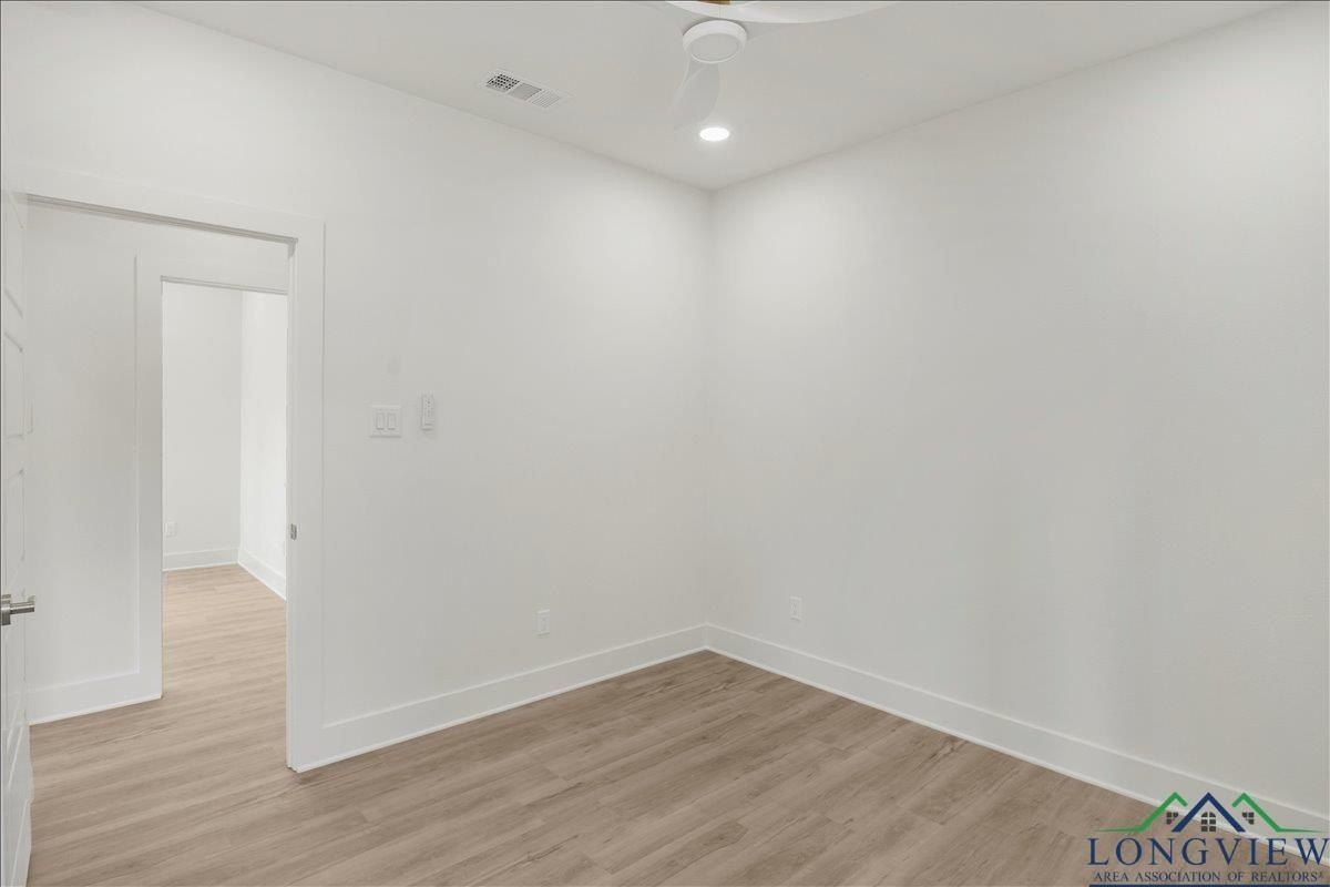 1674 Russell Drive. Longview, TX 75602