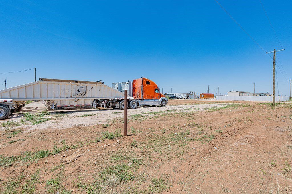 2116 Santa Anna. Midland, TX 79705