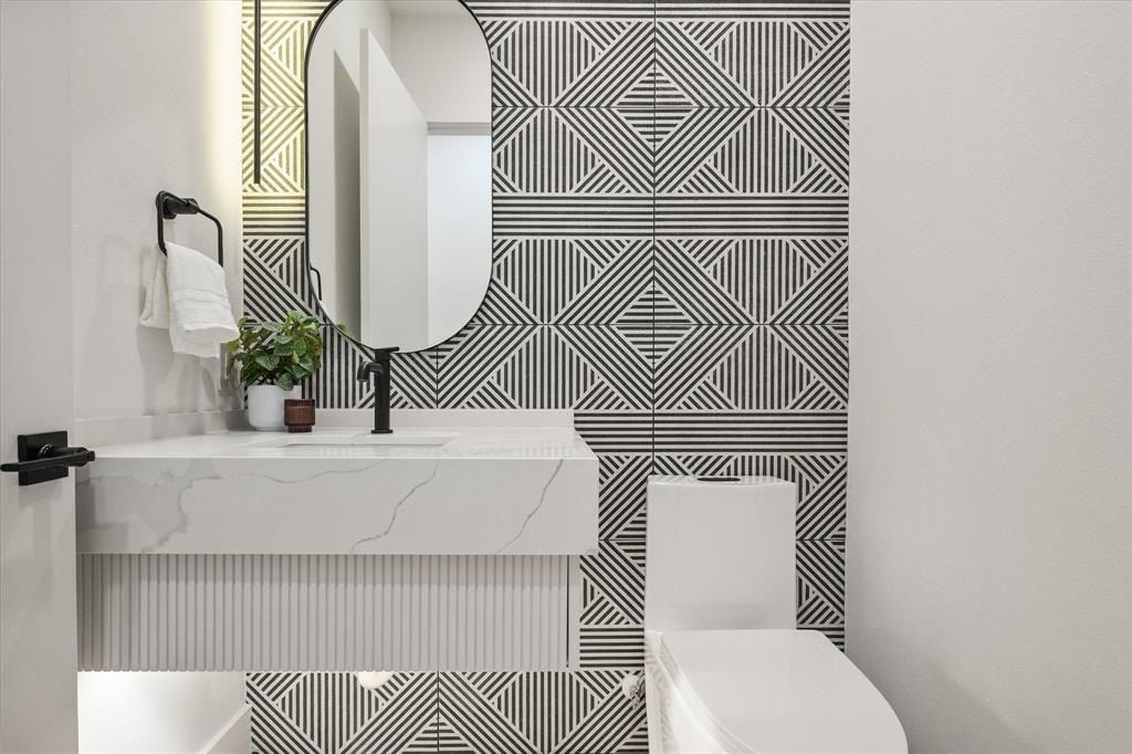 3739 Rockdale Drive. Dallas, TX 75220