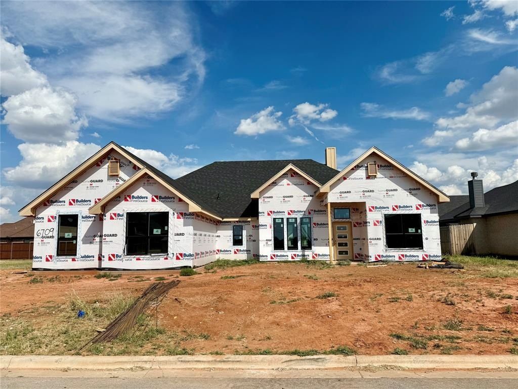 6709 PotterBacon Trail. Abilene, TX 79606