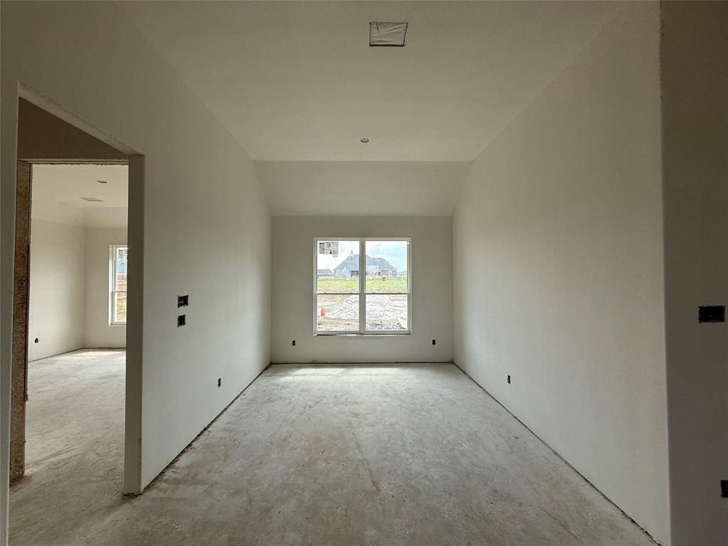 129 Mikasi. Godley, TX 76044