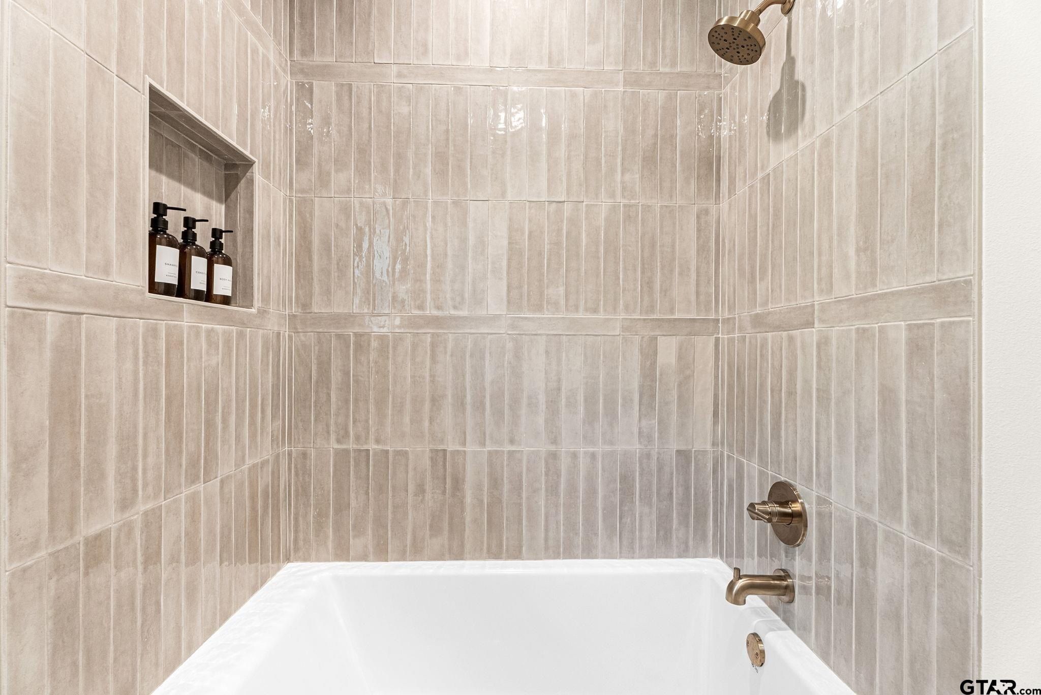 23584 Fm 1995. Lindale, TX 75771