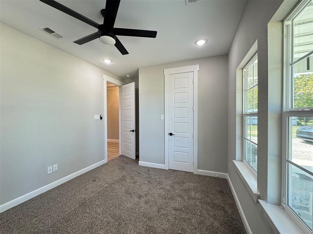 592 Vz Cr 2430. Mabank, TX 75147