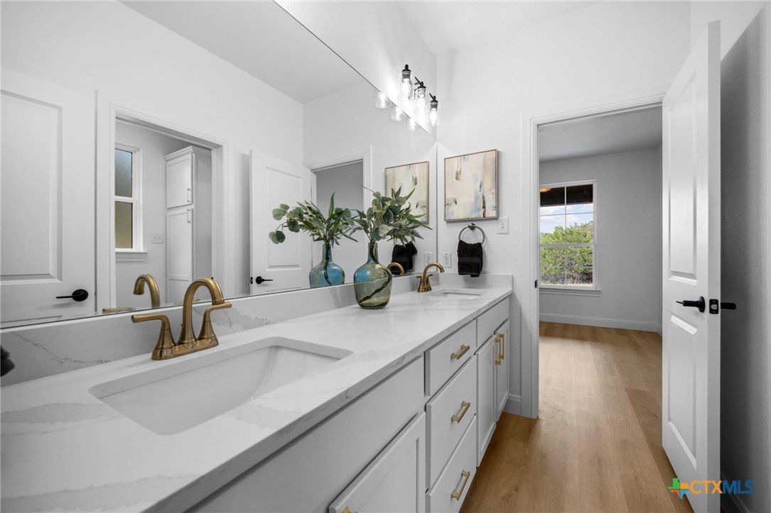 15987 Charlya Drive. Temple, TX 76502