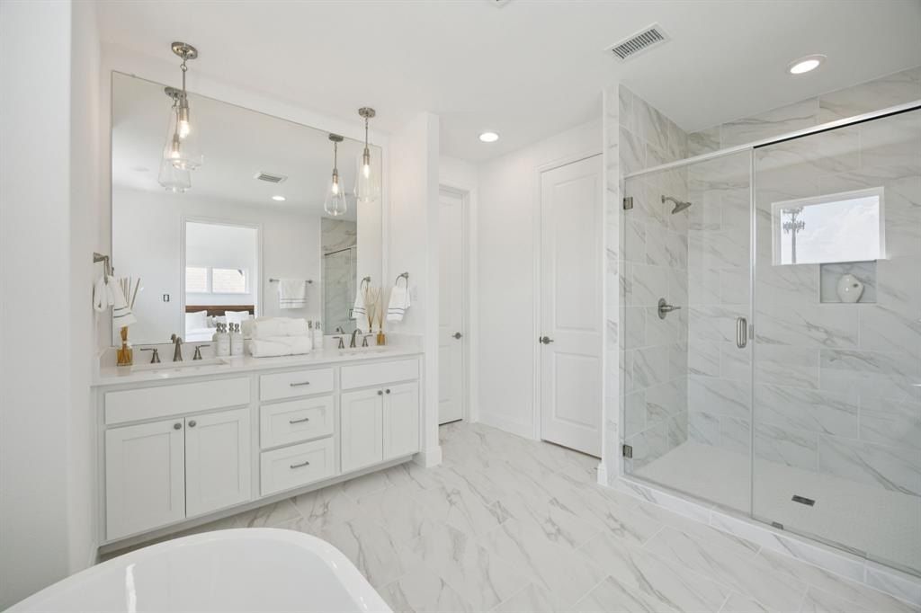 9348 Charlie Lane. Dallas, TX 75238