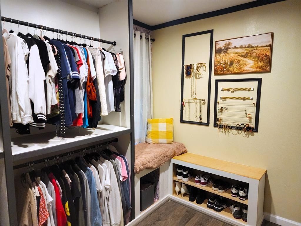 5795 Fm 513 S. Lone Oak, TX 75453