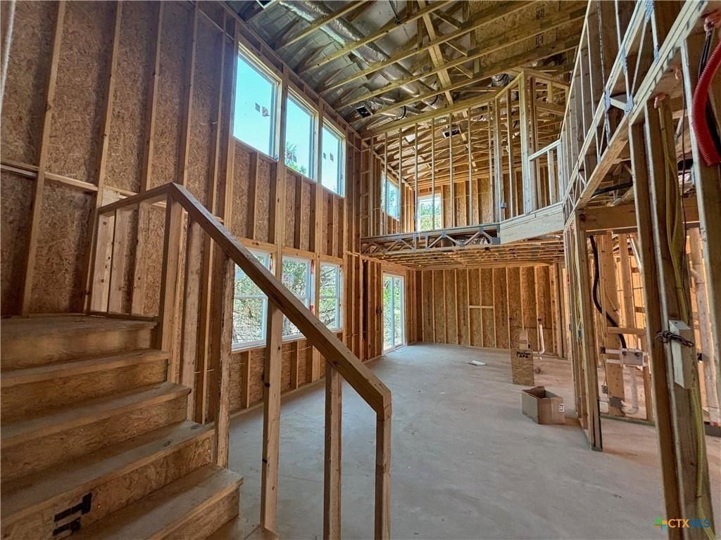 20110 Lee Lane. Lago Vista, TX 78645