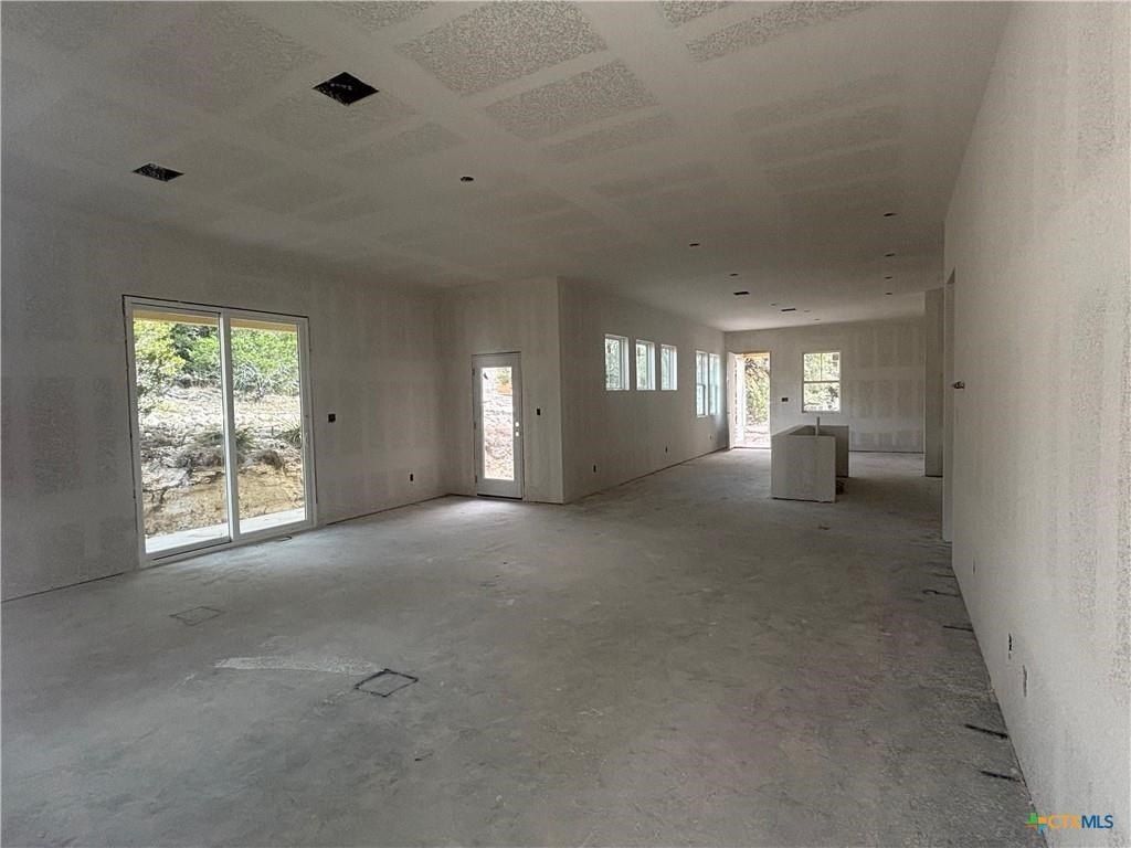 4004 Rockpark Circle. Lago Vista, TX 78645