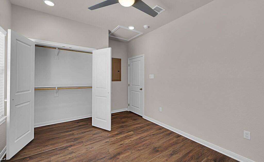 126 Morris Court. McGregor, TX 76657