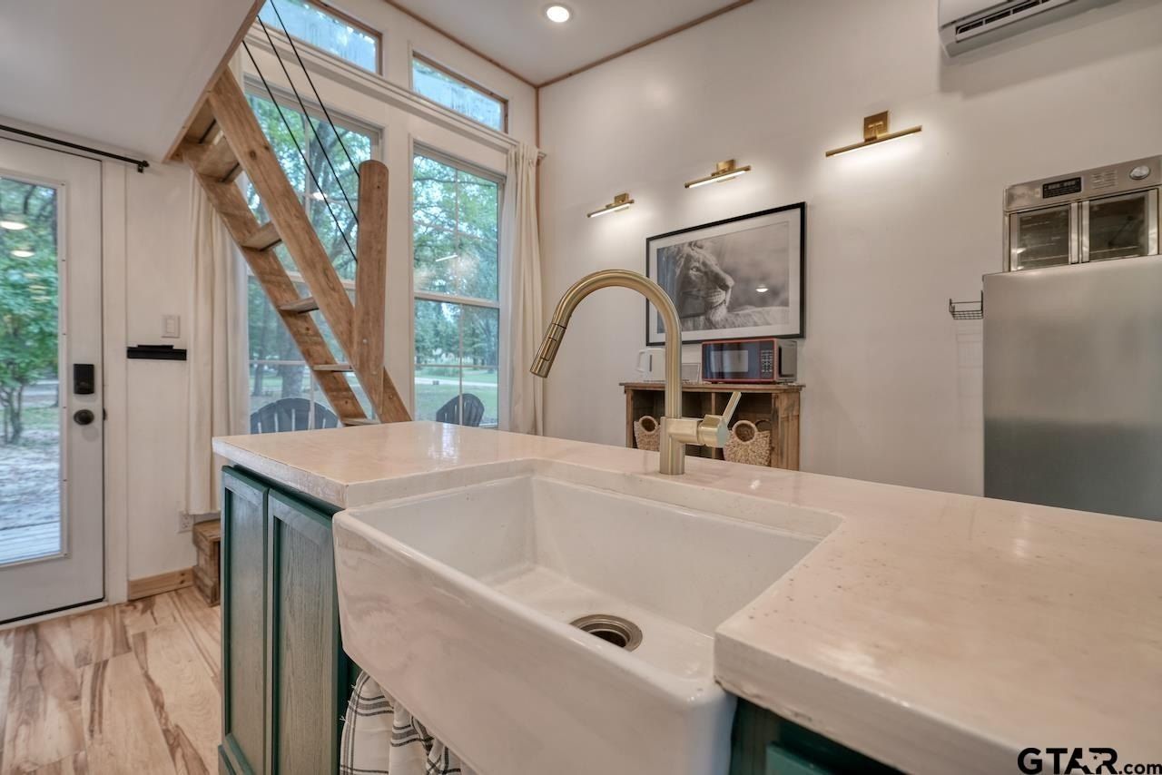 18165 C R 446 Unit 1. Lindale, TX 75771