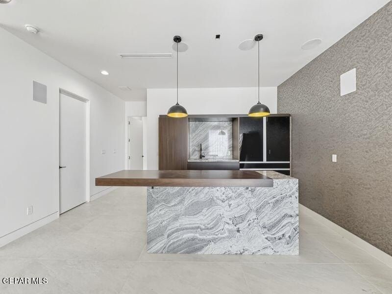 406 Del Rio View Drive. El Paso, TX 79932