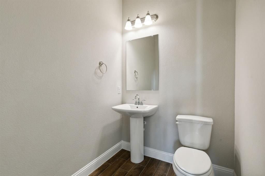 2921 Galveston Street. Plano, TX 75075