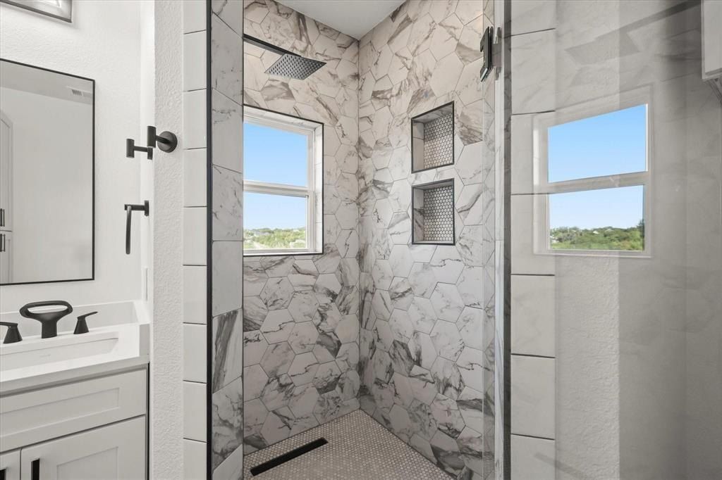 5610 Barkridge Drive. Granbury, TX 76048