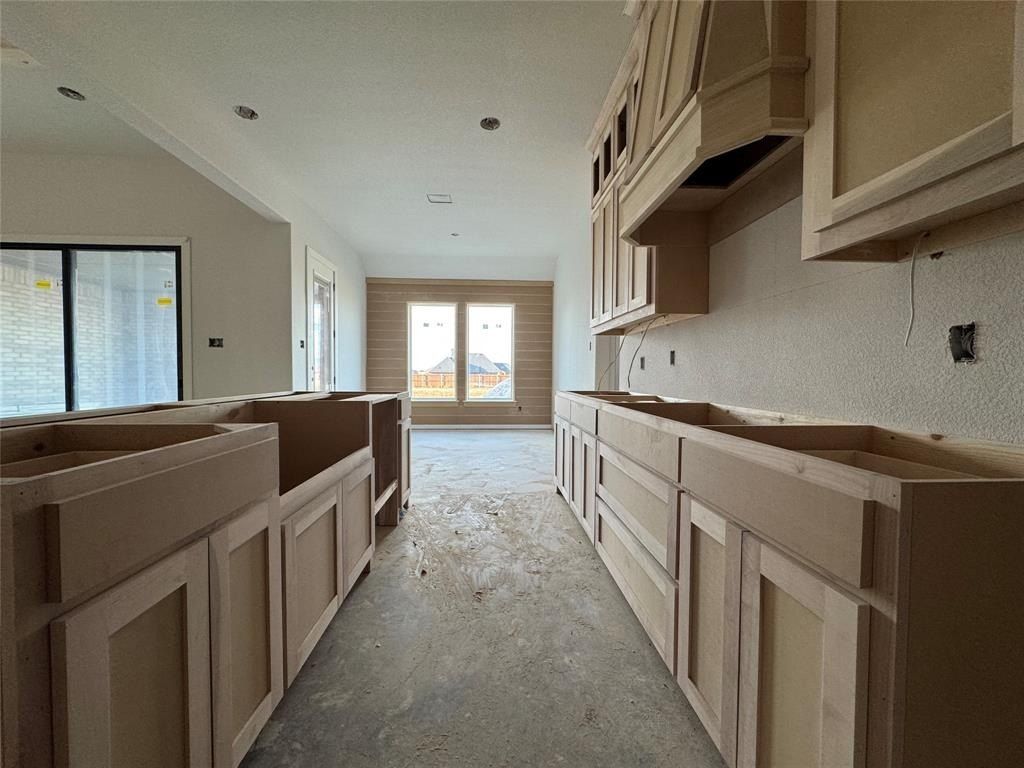 132 Grey Wolf. Godley, TX 76044