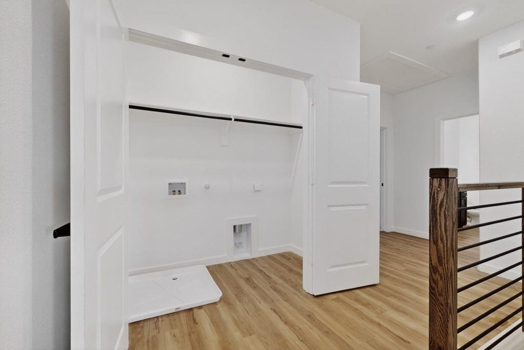 1614 Governors Boulevard. Heath, TX 75032