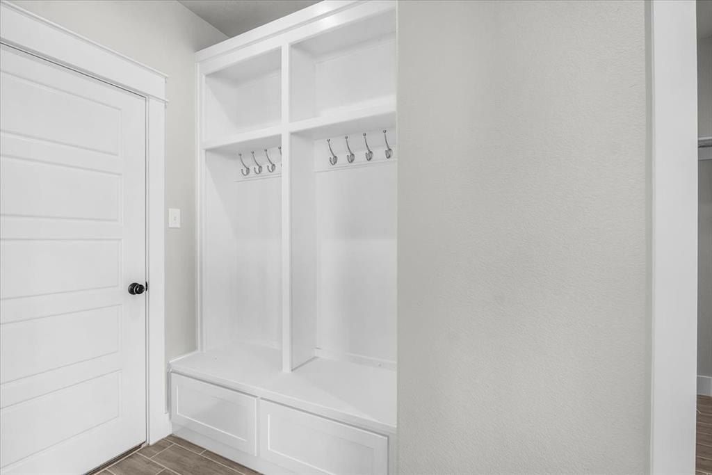 4020 Windy Point Ranch Road. Cresson, TX 76035