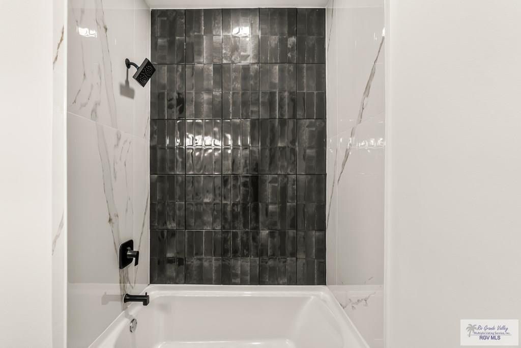 120 Marigold Dr. Los Fresnos, TX 78566