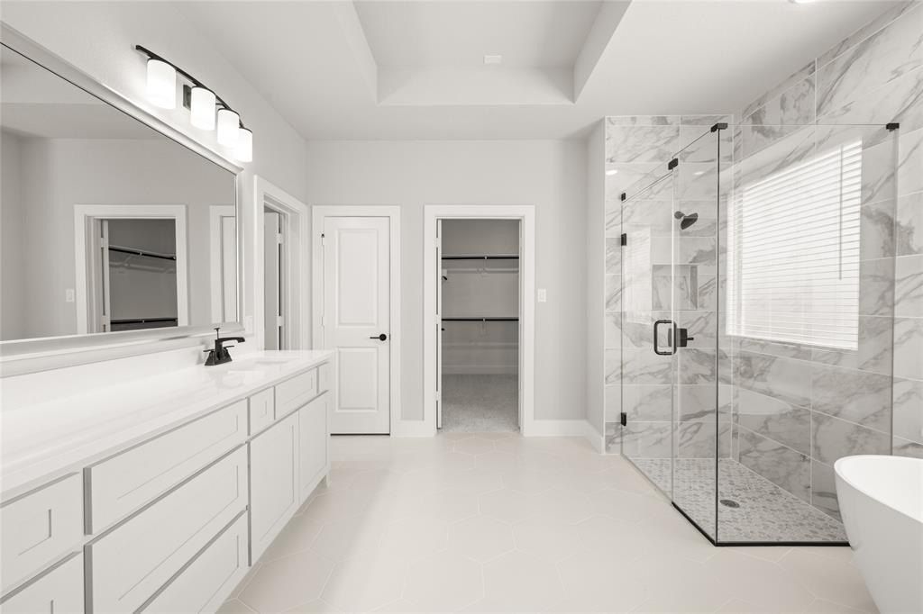 231 Penrose Drive. Ovilla, TX 75154