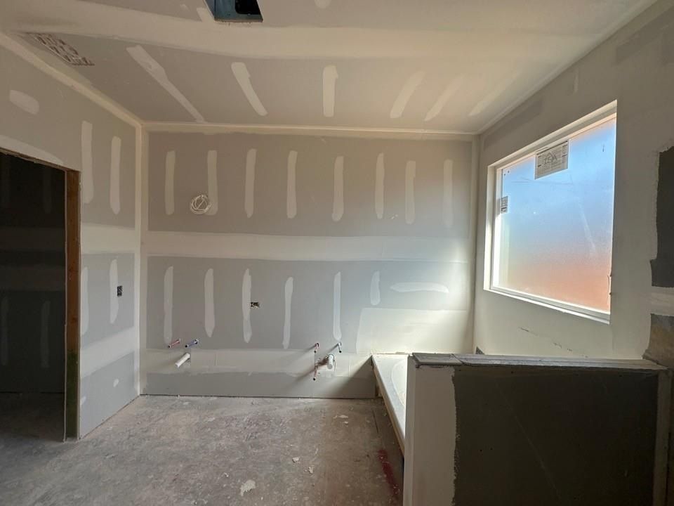 1244 Sabine River Lane. Springtown, TX 76082