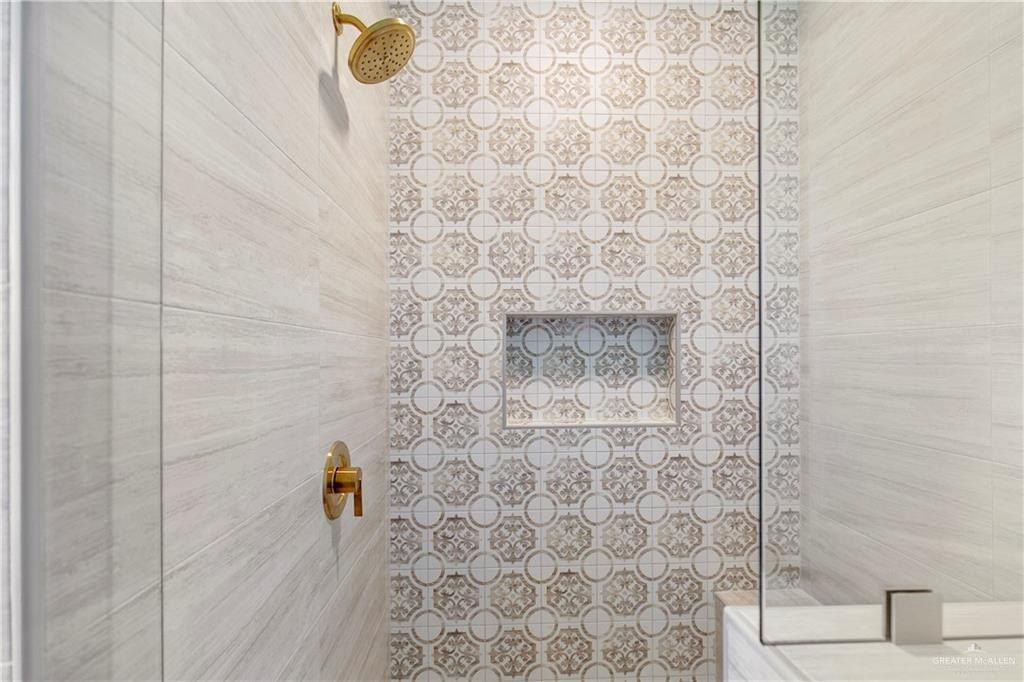 2214 Venice Avenue. Edinburg, TX 78542