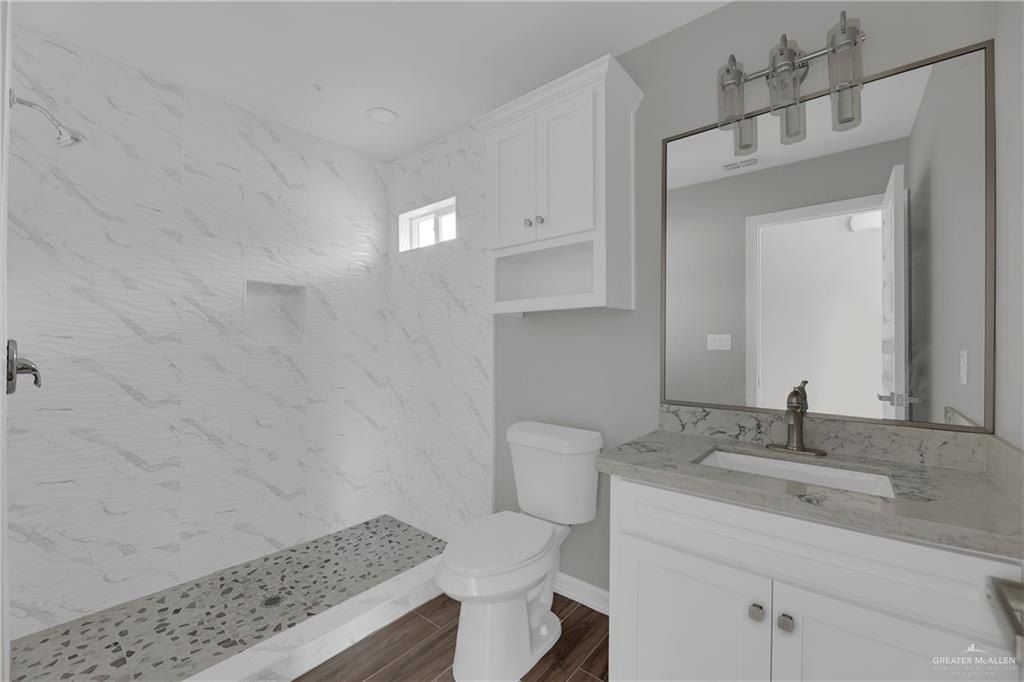 511 E Huisache Street. Weslaco, TX 78596