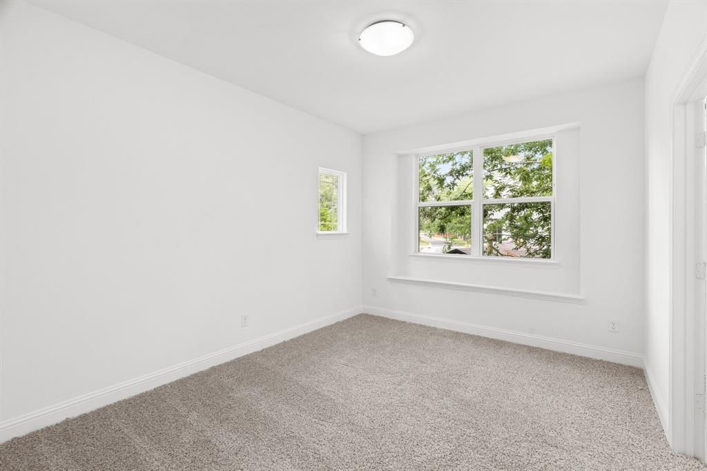 848 Northwood Road. Fort Worth, TX 76107