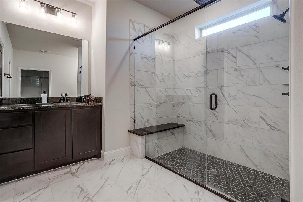 5214 Rowlan Row. Midlothian, TX 76065