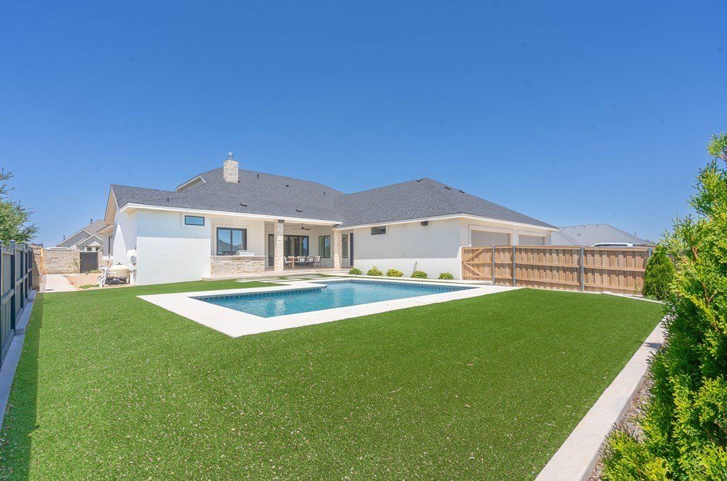 6300 Sister Crk. Midland, TX 79707