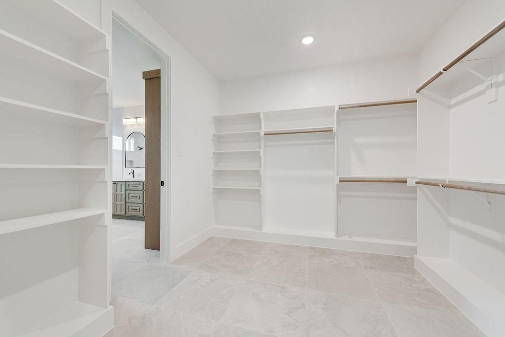 1760 Ryder Lee Lane. Waxahachie, TX 75165