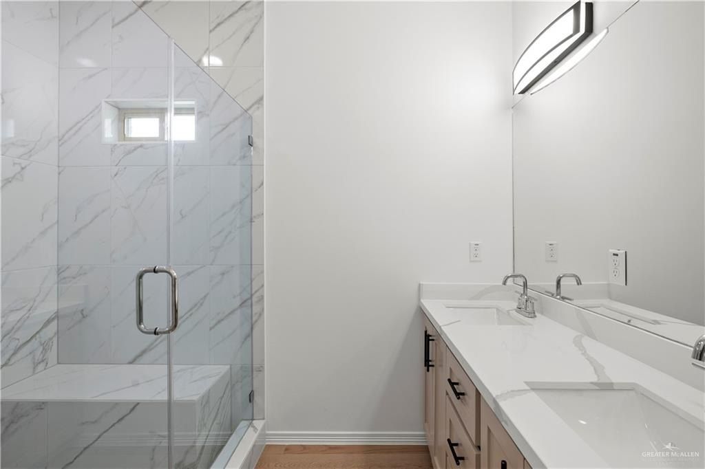 921 Brooks Drive. Alton, TX 78573