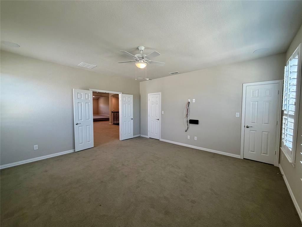 2705 Walnut Creek Lane. The Colony, TX 75056